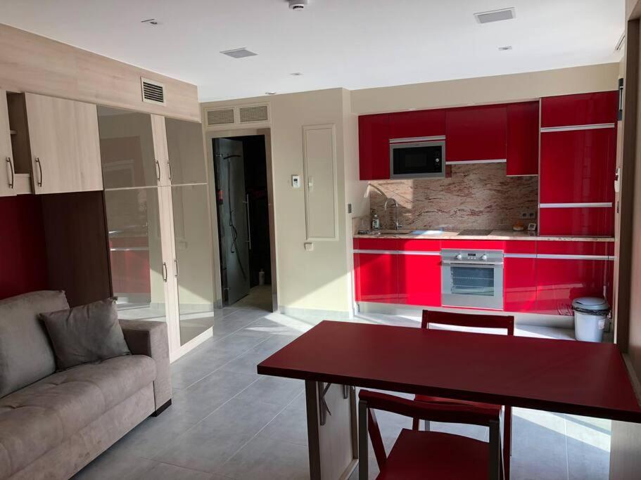 La Favorite - Centre De Cassis - Climatisation Apartment ภายนอก รูปภาพ