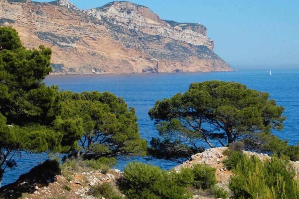 La Favorite - Centre De Cassis - Climatisation Apartment ภายนอก รูปภาพ